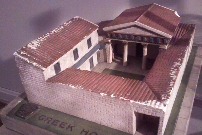 Reconstrucción de una antigua casa griega